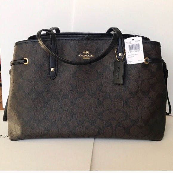 Coach Handbags - 🌸❤️coach carryalldrawstring Tote❤️shoulder bag